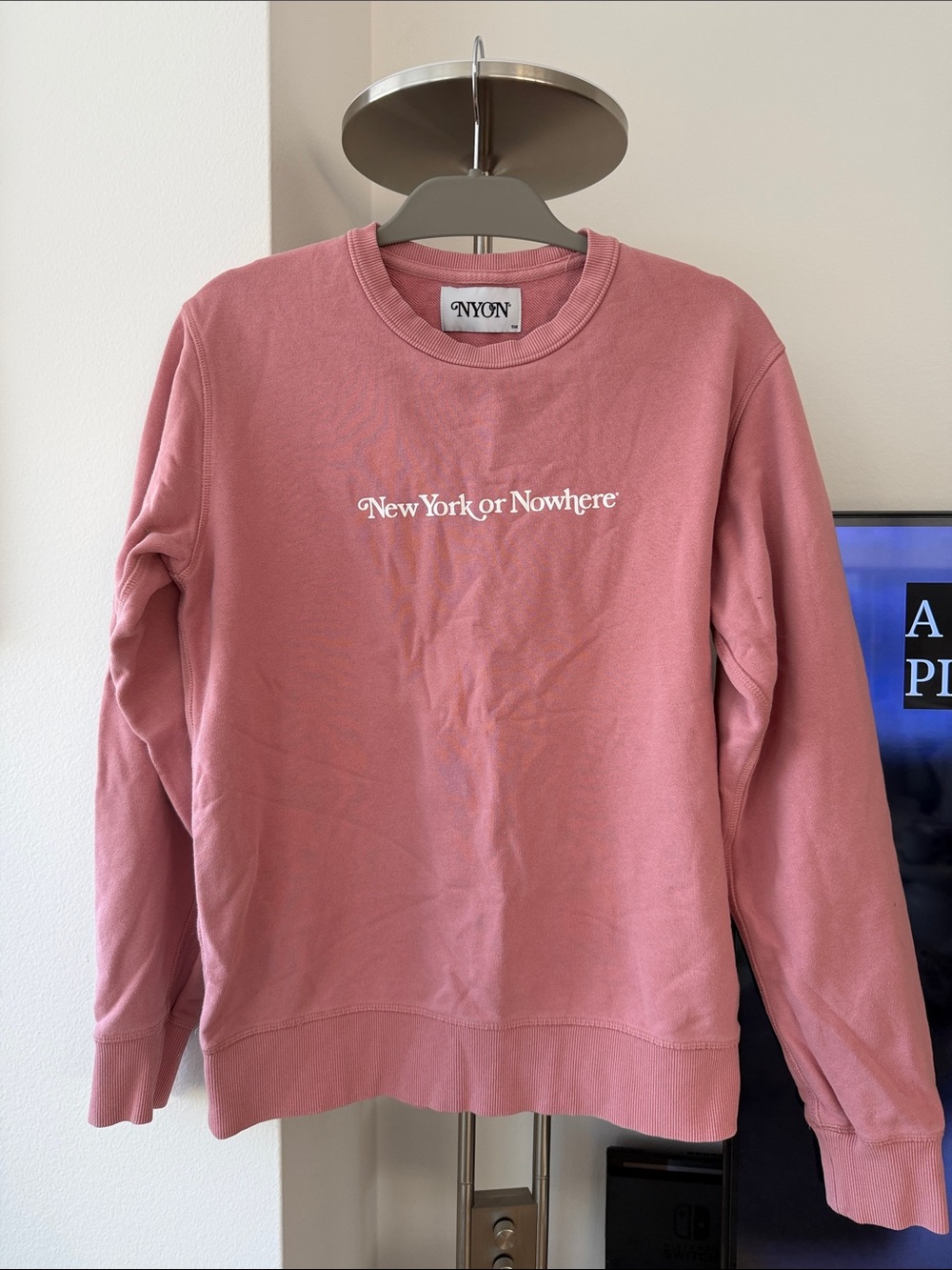 'New York or Nowhere' Crewneck Sweater - Dusty Rose 100% cotton